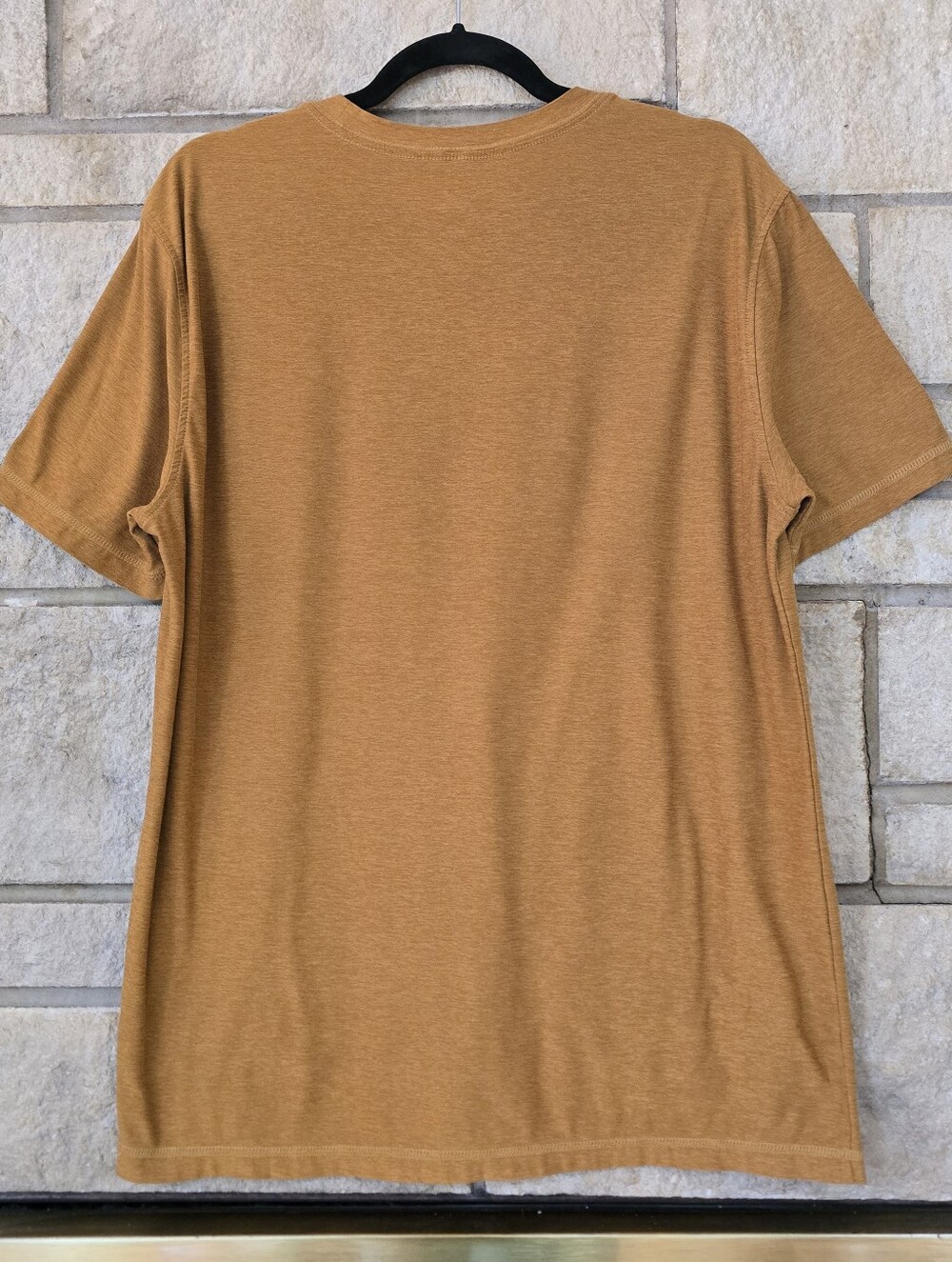 Vuori Men's Strato Tech Tee Autumn Heather Gold Brown Performance Shirt Size L V - Picture 3 of 5